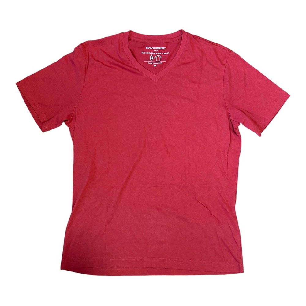 BANANA REPUBLIC red tee